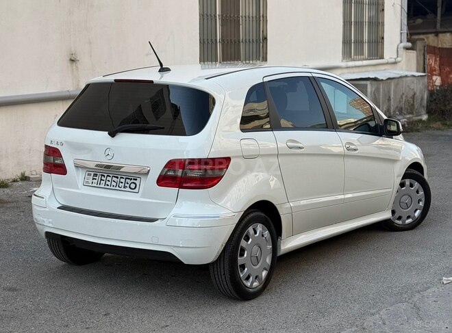Mercedes B 170 2009, 207,000 km - 1.7 л - Bakı