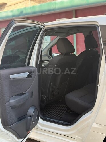 Mercedes B 170 2009, 207,000 km - 1.7 л - Bakı