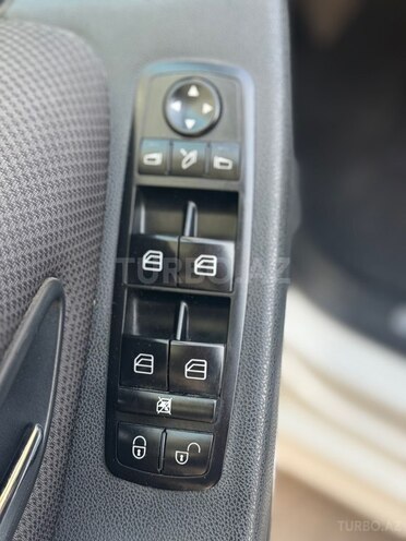 Mercedes B 170 2009, 207,000 km - 1.7 л - Bakı