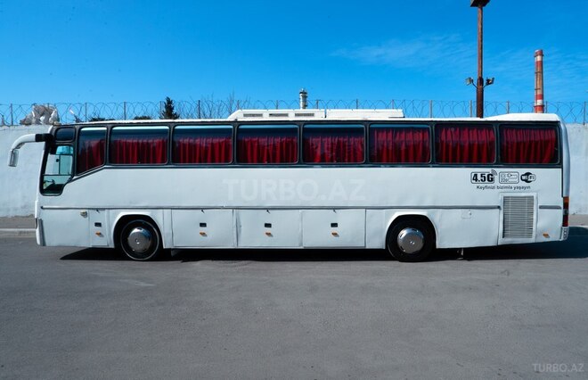 Mercedes 0303-4