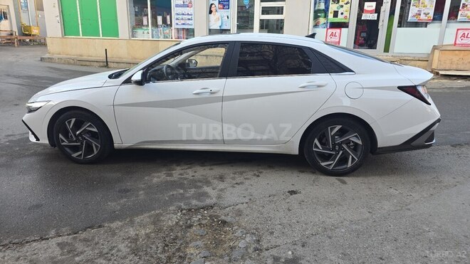 Hyundai Elantra 2024, 40,000 km - 1.5 л - Bakı