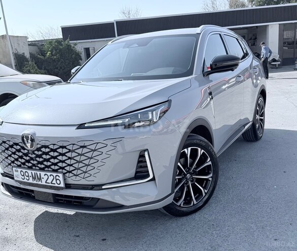 Changan CS 55 Plus 2025, 4,300 km - 1.5 l - Bakı