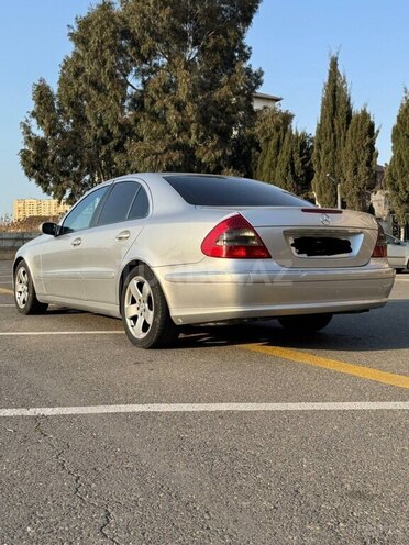 Mercedes E 320 2005, 425,000 km - 3.2 l - Bakı