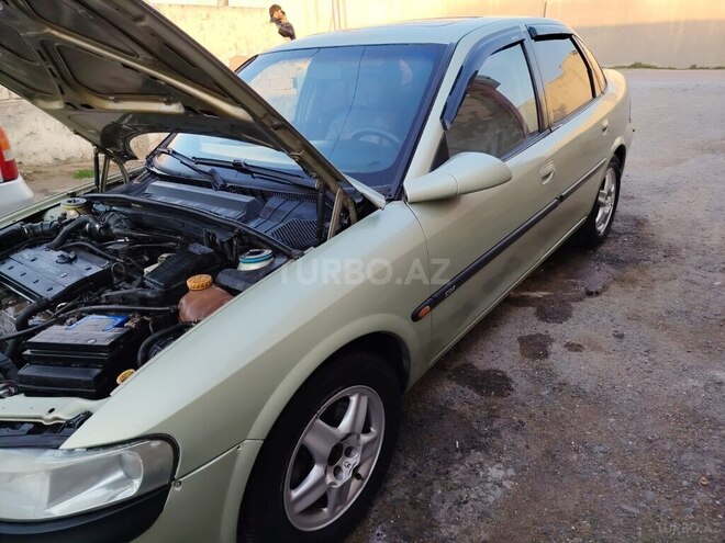 Opel Vectra 1995, 227,230 km - 2.0 l - Bakı