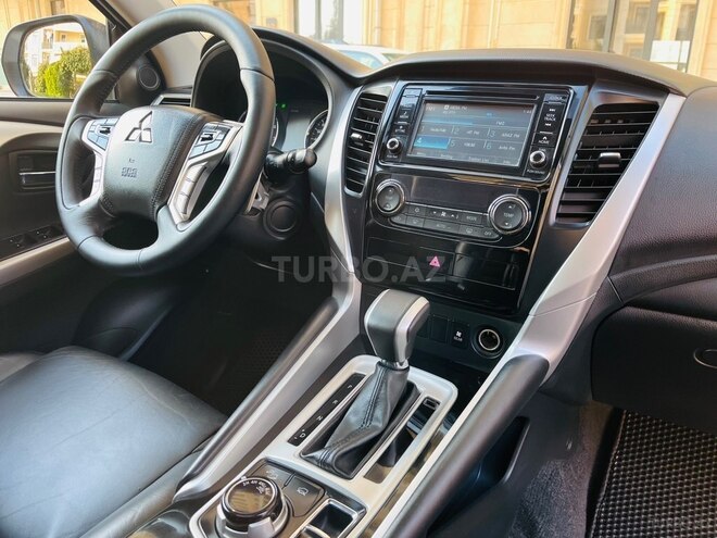 Mitsubishi Pajero Sport 2019, 93,000 km - 3.0 л - Bakı