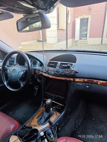 Mercedes E 220 2002, 375,000 km - 2.2 l - Sumqayıt