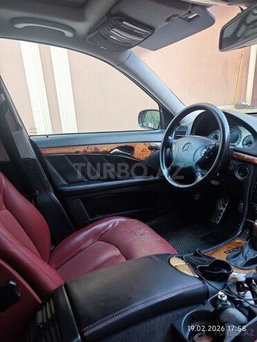 Mercedes E 220 2002, 375,000 km - 2.2 l - Sumqayıt