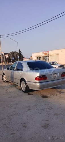 Mercedes E 200 1998, 270,000 km - 2.0 l - Bakı