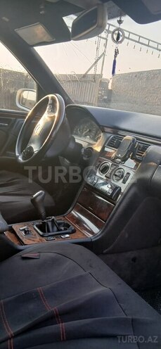 Mercedes E 200 1998, 270,000 km - 2.0 l - Bakı