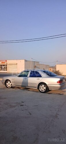 Mercedes E 200 1998, 270,000 km - 2.0 l - Bakı