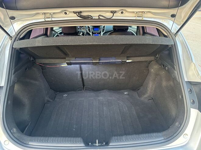 Hyundai i30 2014, 300,214 km - 1.6 л - Bakı