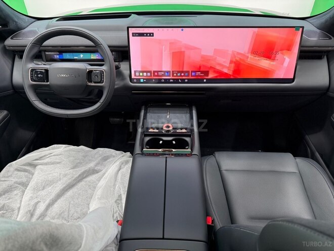 Lynk & Co 900-9