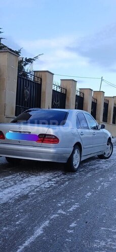 Mercedes E 200 1998, 270,000 km - 2.0 l - Bakı
