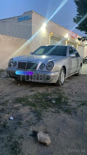 Mercedes E 200 1998, 270,000 km - 2.0 l - Bakı