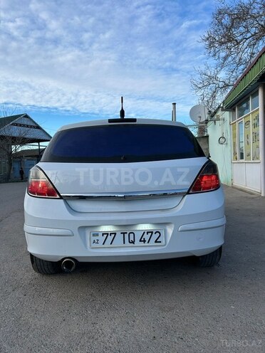 Opel Astra 2008, 270,000 km - 1.4 l - Yevlax