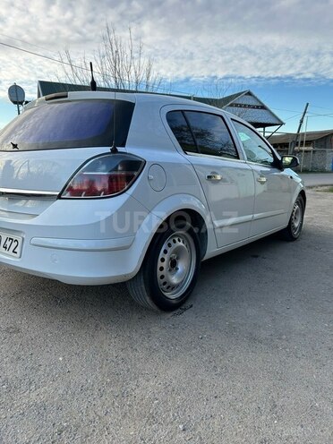Opel Astra 2008, 270,000 km - 1.4 l - Yevlax