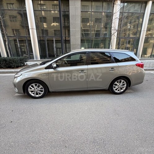 Toyota Auris 2014, 291,000 km - 1.8 l - Bakı