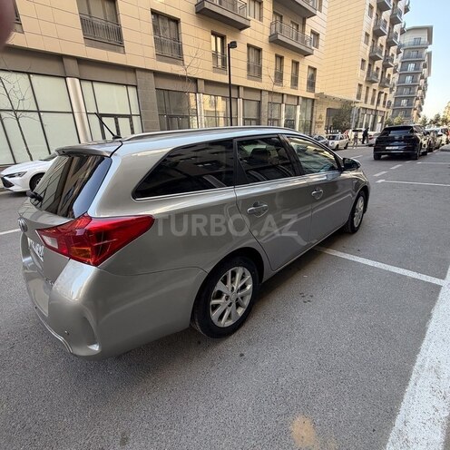 Toyota Auris 2014, 291,000 km - 1.8 l - Bakı