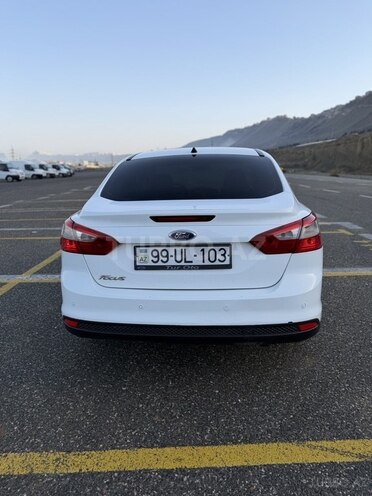 Ford Focus 2013, 260,737 km - 1.6 l - Bakı