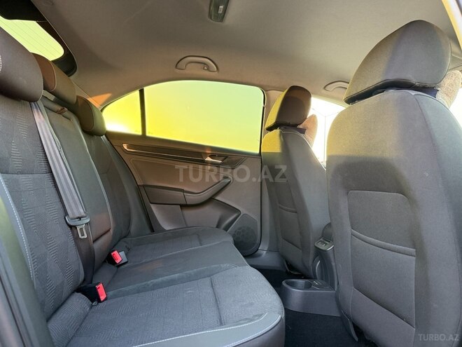 Volkswagen Polo 2021, 49,000 km - 1.6 л - Bakı