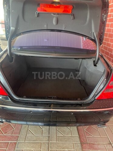 Mercedes E 240 2004, 157,770 km - 2.6 l - Masallı