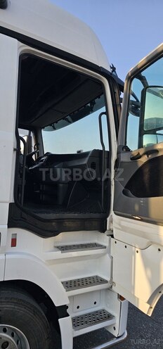 Mercedes Actros 1844-8