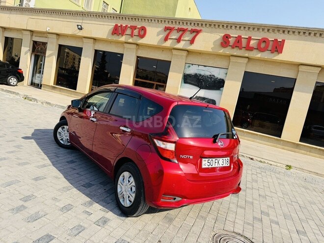 Nissan Note-8