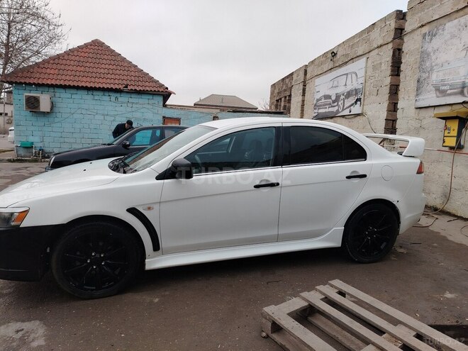 Mitsubishi Lancer 2011, 450,000 km - 1.8 l - Bakı