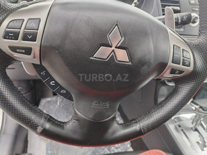 Mitsubishi Lancer 2011, 450,000 km - 1.8 l - Bakı
