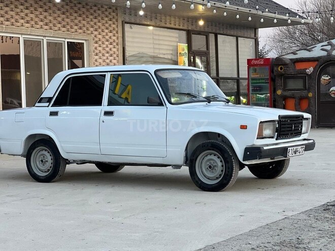 LADA (VAZ) 2107 2004, 85,241 km - 1.6 l - Salyan