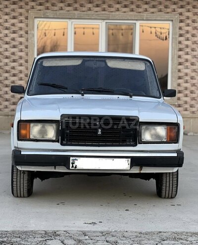 LADA (VAZ) 2107 2004, 85,241 km - 1.6 l - Salyan