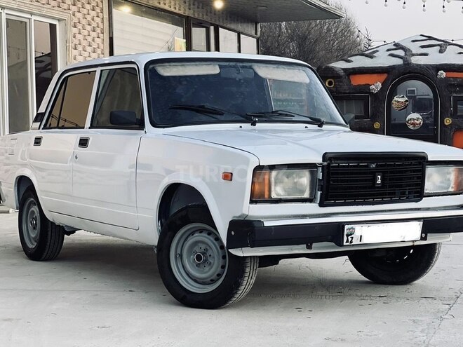 LADA (VAZ) 2107 2004, 85,241 km - 1.6 l - Salyan