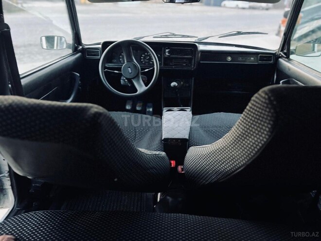 LADA (VAZ) 2107 2004, 85,241 km - 1.6 l - Salyan