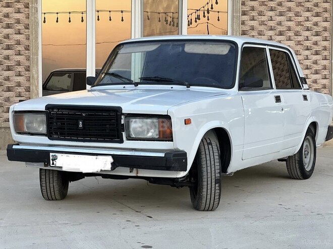 LADA (VAZ) 2107 2004, 85,241 km - 1.6 l - Salyan