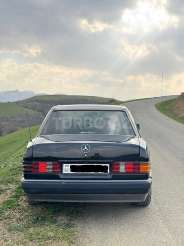 Mercedes 190 1991, 450,000 km - 2.0 l - Yardımlı