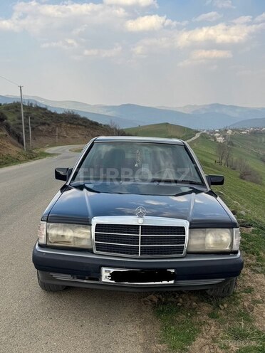 Mercedes 190 1991, 450,000 km - 2.0 l - Yardımlı