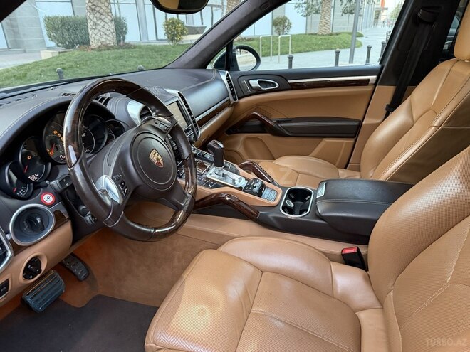 Porsche Cayenne GTS-20