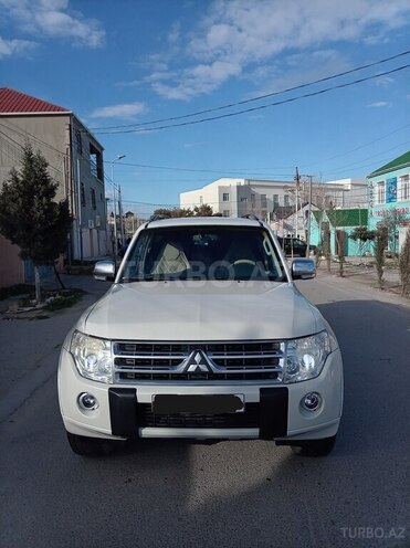 Mitsubishi Pajero 2011, 225,000 km - 3.5 л - Xırdalan