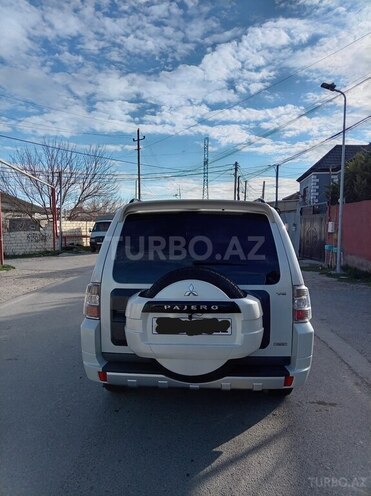 Mitsubishi Pajero 2011, 225,000 km - 3.5 л - Xırdalan