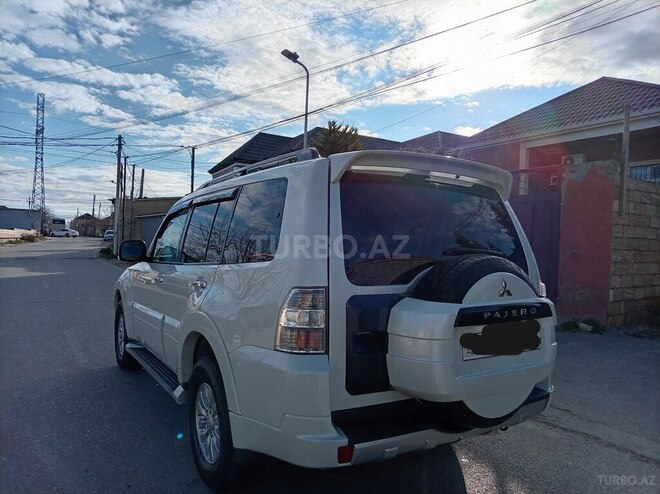 Mitsubishi Pajero 2011, 225,000 km - 3.5 л - Xırdalan
