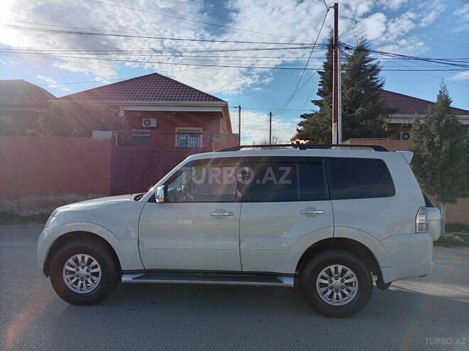 Mitsubishi Pajero 2011, 225,000 km - 3.5 л - Xırdalan