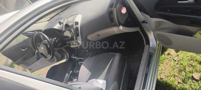 Kia  2008, 450,000 km - 1.6 l - Bakı