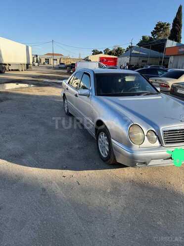 Mercedes E 220 1996, 380,000 km - 2.2 l - Tovuz