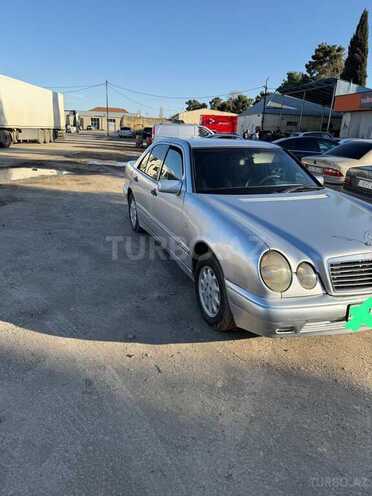Mercedes E 220 1996, 380,000 km - 2.2 l - Tovuz