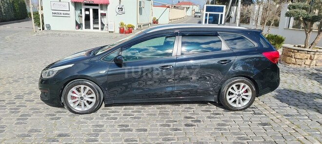 Kia  2016, 226,000 km - 1.6 l - Bakı