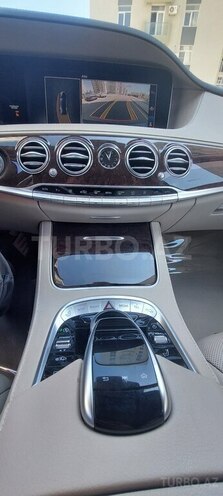 Mercedes S 400 d-13