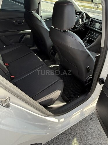 SEAT Leon-13