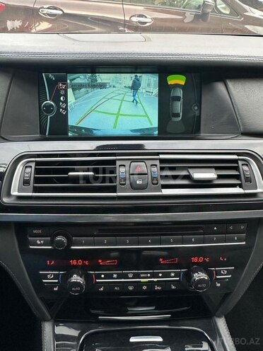 BMW 750-7
