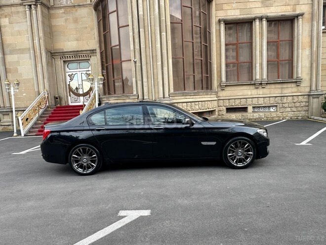 BMW 750-5