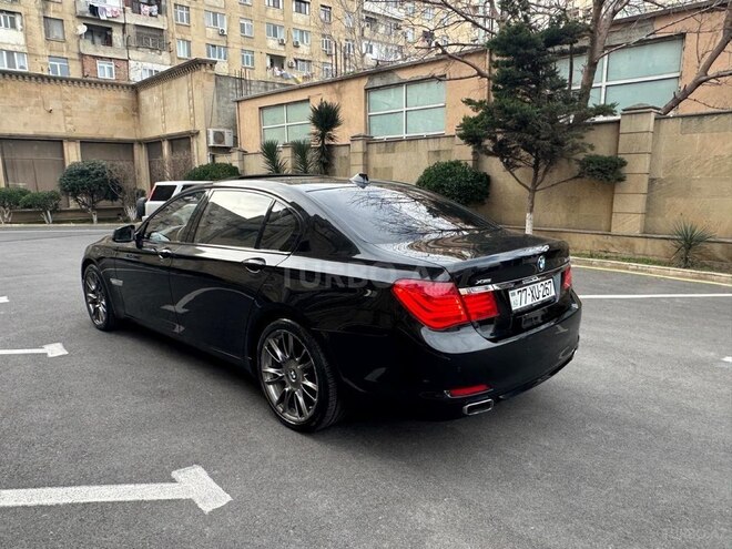 BMW 750-3